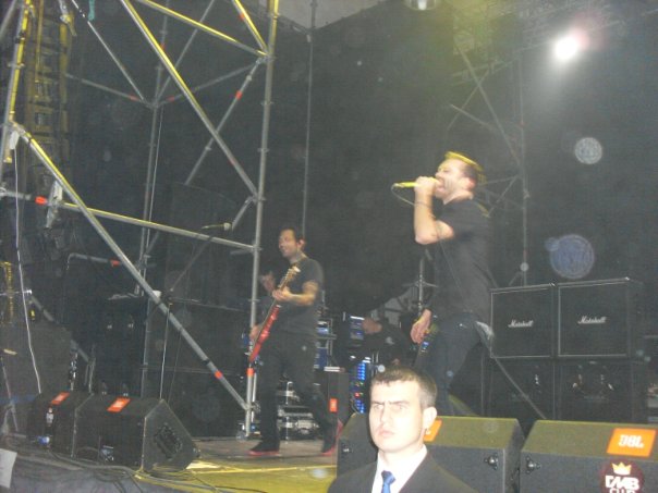 photoset-band-RiseAgainst-koncert-petersburg-Wait-for-Me-2009