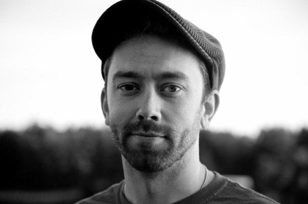 photos-Tim-McIlrath-vocal-RiseAgainst-behind-scene-Savior-1999