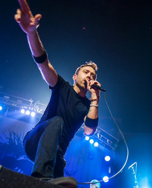 photoset-Tim-McIlrath-vocal-RiseAgainst-home-foto-Endgame-2011