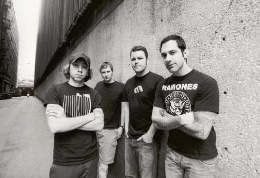 photo-punk-band-RiseAgainst-home-photos-2011
