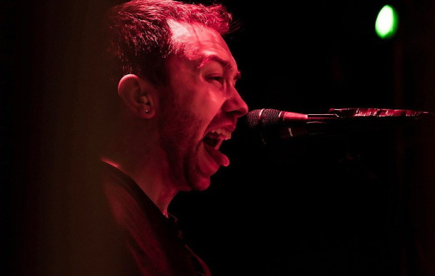 foto-live-Zach-Blair-punk-band-RiseAgainst-Savior-na-koncerte-2008