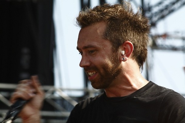 foto-live-Zach-Blair-punk-band-RiseAgainst-Savior-na-koncerte-2008