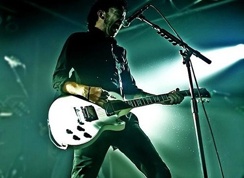 fotos-live-Mr-Precision-punk-band-Rise-against-Endgame-festival-2010
