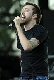 fotos-live-Mr-Precision-punk-band-Rise-against-Endgame-festival-2010