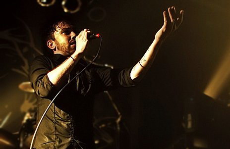 photo-Brandon-Barnes-punk-band-Rise-Against-Lanterns-v-givyu-2008