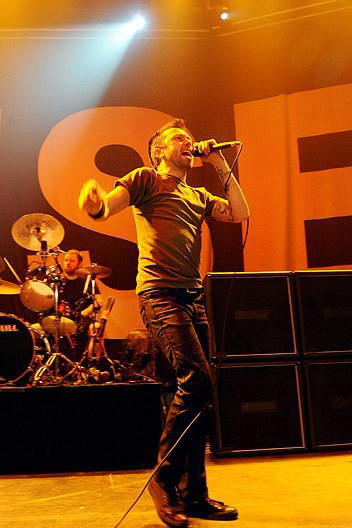 photo-Mr-Precision-melodic-hardcore-Rise-Against-Savior-festival-2012