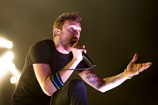 photo-Tim-McIlrath-hard-core-Rise-Against-Architects-live-concert-2005