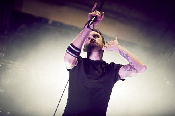 photo-Tim-McIlrath-hard-core-Rise-Against-Architects-live-concert-2005