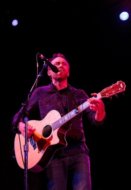 photo-Tim-McIlrath-punk-gruppa-Rise-against-Endgame-on-scene-2003