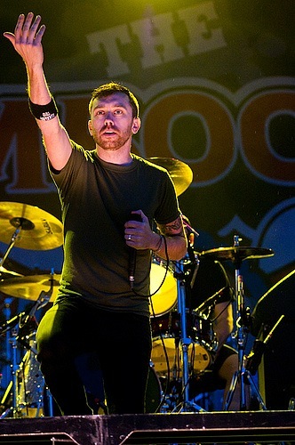 photo-Zach-Blair-hard-core-Rise-against-Endgame-live-concerts-2012
