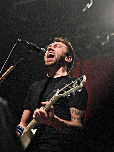 photos-Joe-Principe-hard-core-Rise-against-Give-It-All-concert-2010
