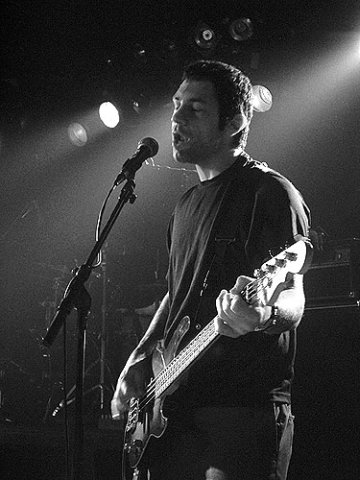 photos-Mr-Precision-punk-gruppa-RiseAgainst-Satellite-festival-2008