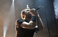 photo-gruppa-RiseAgainst-live-in-moscow-Re-Education-2009