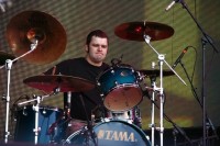 fotos-live-Brandon-Barnes-drums-Rise-Against-out-scene-Endgame-2006