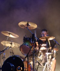 photo-Brandon-Barnes-percussion-RiseAgainst-with-fans-Lanterns-2007