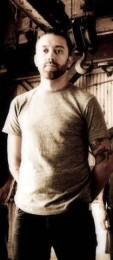 photoset-Tim-McIlrath-leader-Rise-Against-personal-life-Endgame-1999