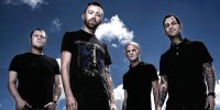 fotos-hardcore-punk-band-RiseAgainst-lichnie-fotografii-2008