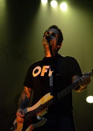 foto-live-Joe-Principe-metal-group-RiseAgainst-concert-Endgame-2012