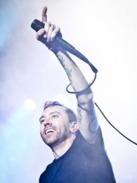 photo-Joe-Principe-rock-gruppa-RiseAgainst-rock-festival-Lanterns-2012
