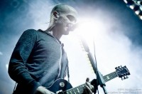 photos-Brandon-Barnes-punk-band-RiseAgainst-Wait-for-Me-on-stage-2000