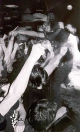 photos-Tim-McIlrath-punk-gruppa-RiseAgainst-Savior-on-scene-2002