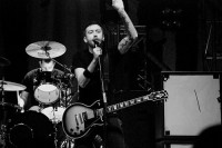photos-Tim-McIlrath-punk-gruppa-RiseAgainst-Savior-on-scene-2002